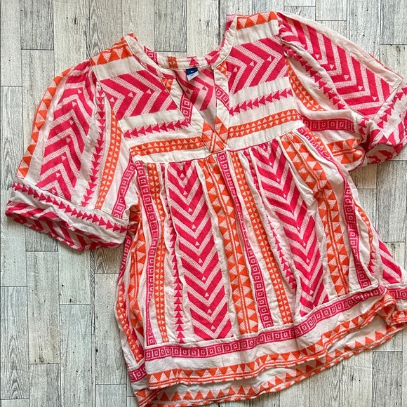 Old Navy Tops - Old Navy Pink and Orange Geometric Blouse size XL